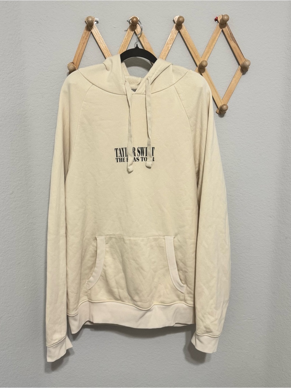 Taylor Swift Official The Eras Tour Beige Cream Hoodie Sweatshirt Size XL